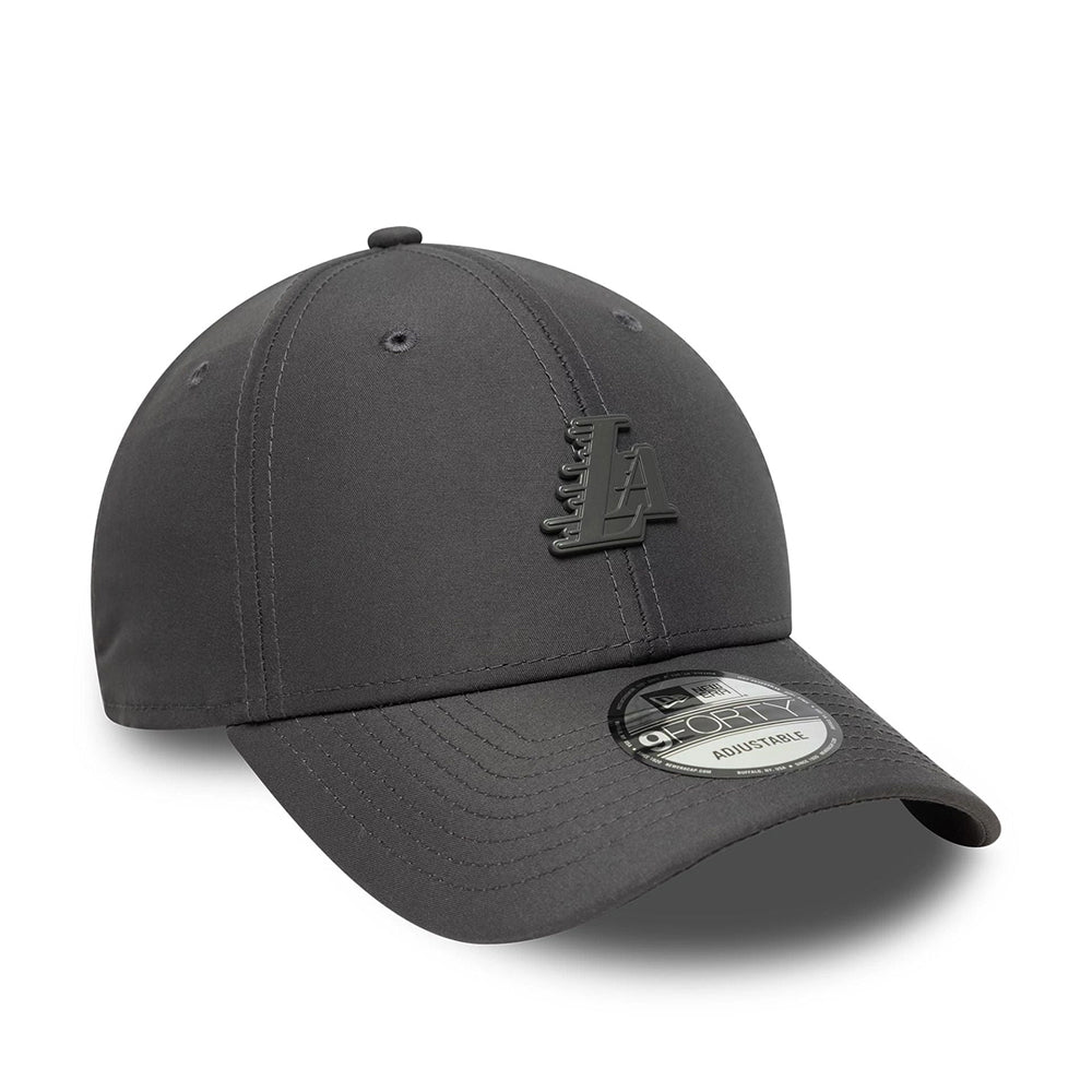 
                  
                    NEW ERA PIN 9FORTY
                  
                