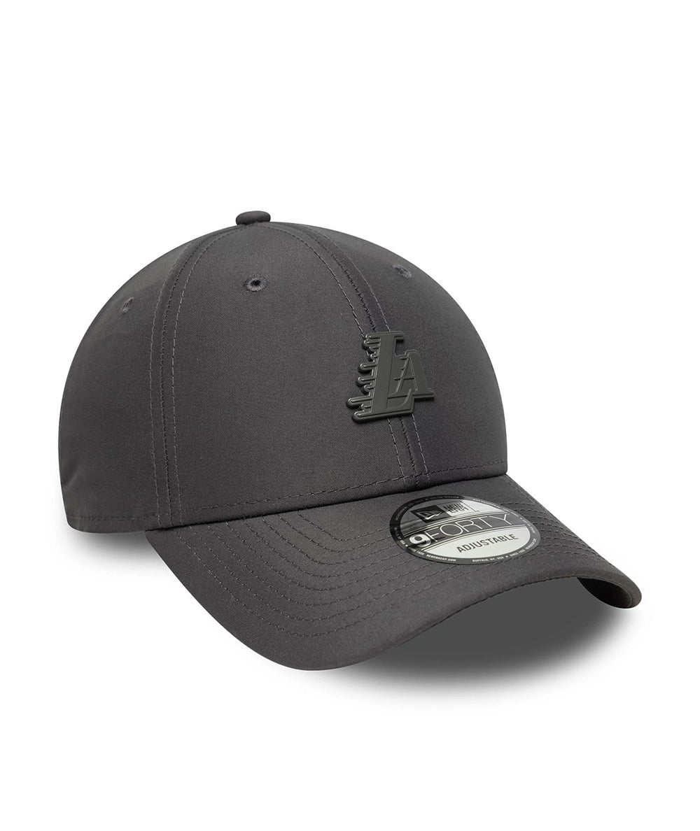 
                  
                    NEW ERA PIN 9FORTY
                  
                