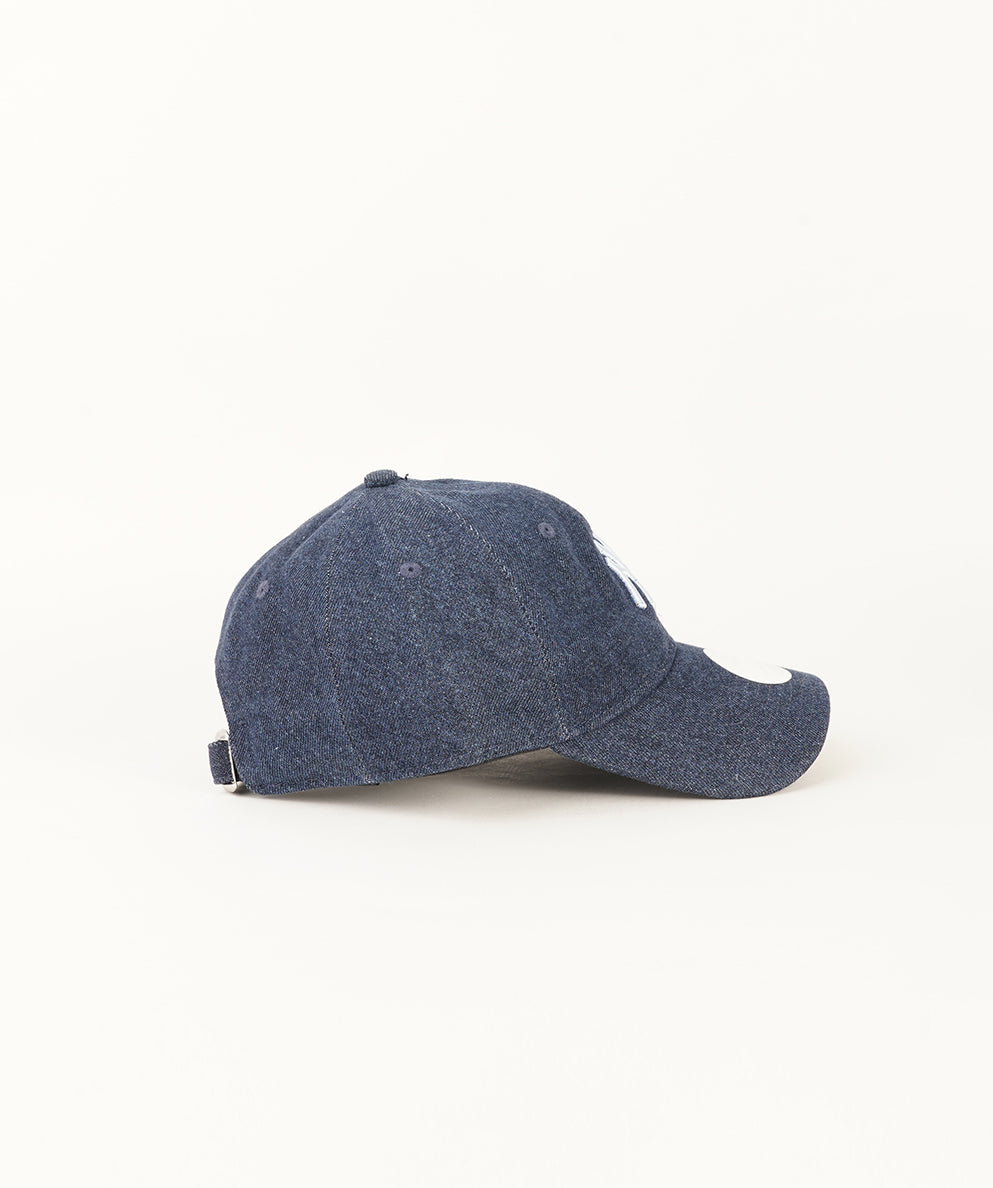 
                  
                    NEW ERA ACCESSORI
                  
                