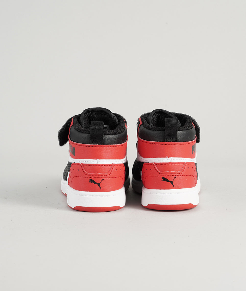 
                  
                    PUMA REBOOUND JOY
                  
                