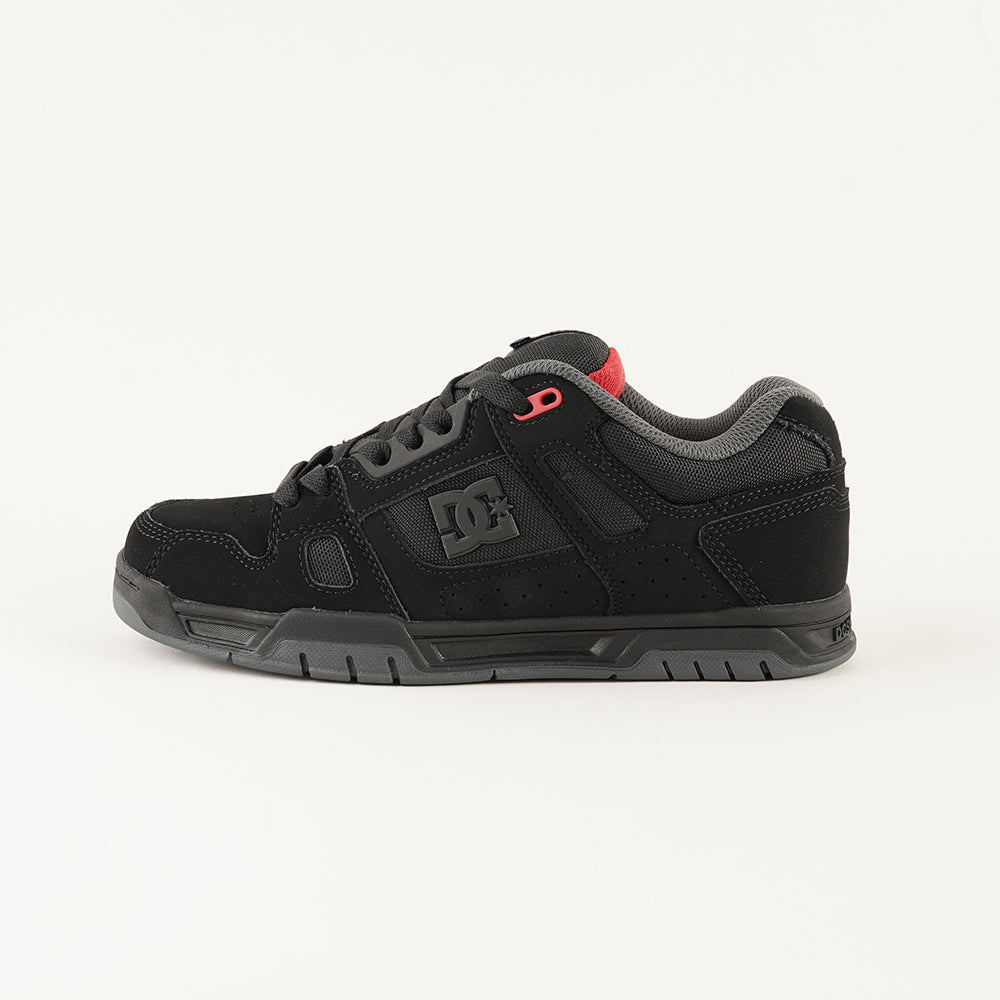 
                  
                    DCSHOECOUSA COURT GRAFFIK
                  
                