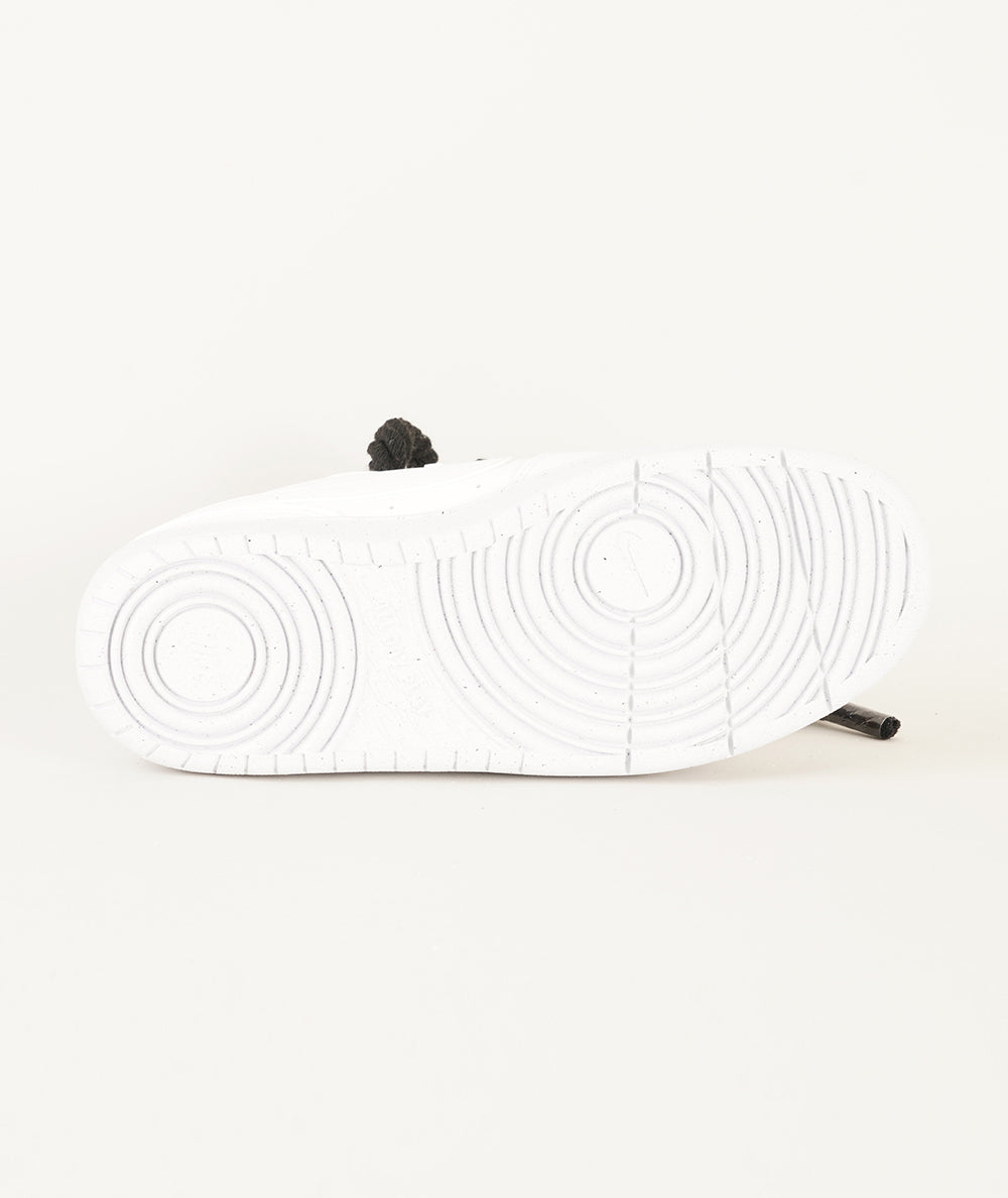 
                  
                    NIKE COURT BOROUGH LOW
                  
                