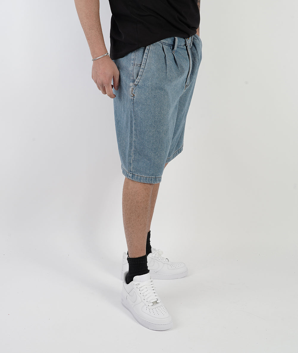 
                  
                    VANS AUTHENTIC CHINO
                  
                
