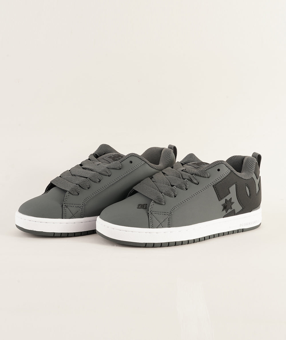 
                  
                    DCSHOECOUSA COURT GRAFFIK
                  
                