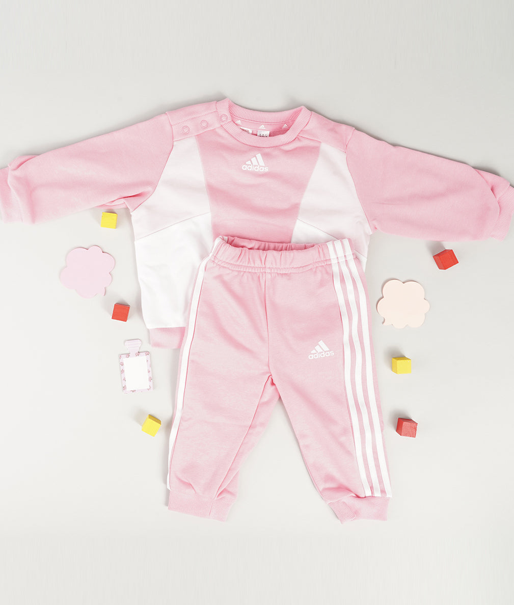 
                  
                    ADIDAS ESSENTIALS
                  
                