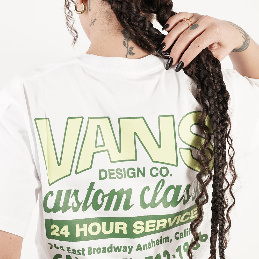 
                  
                    VANS SHOP FRONT SS
                  
                
