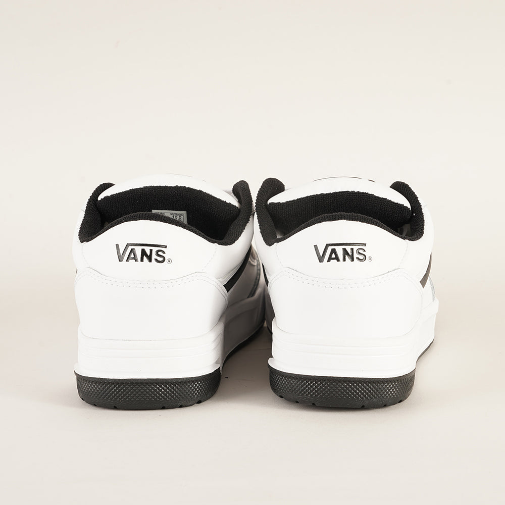
                  
                    VANS HYLANE
                  
                
