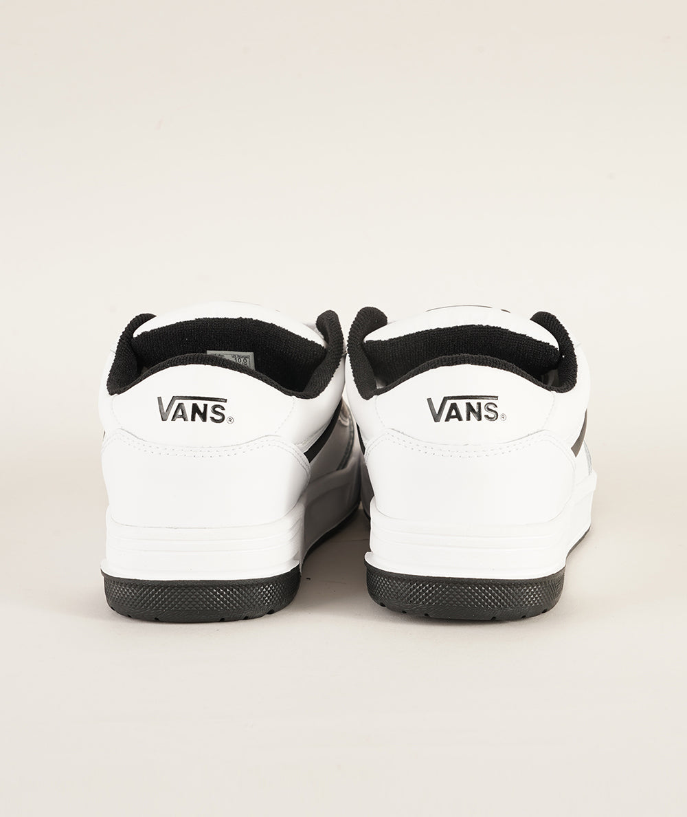 
                  
                    VANS HYLANE
                  
                