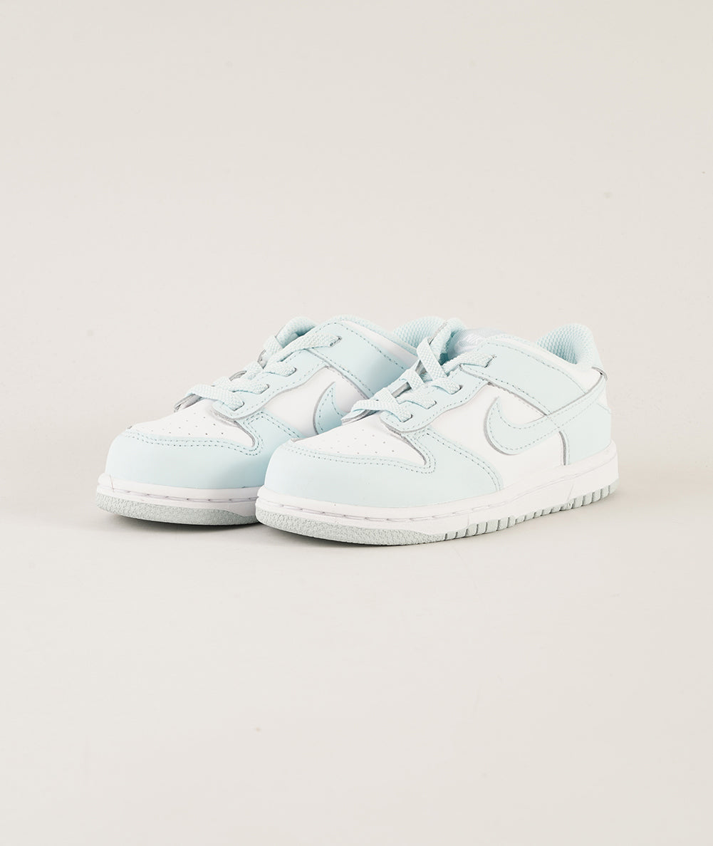 
                  
                    NIKE DUNK
                  
                