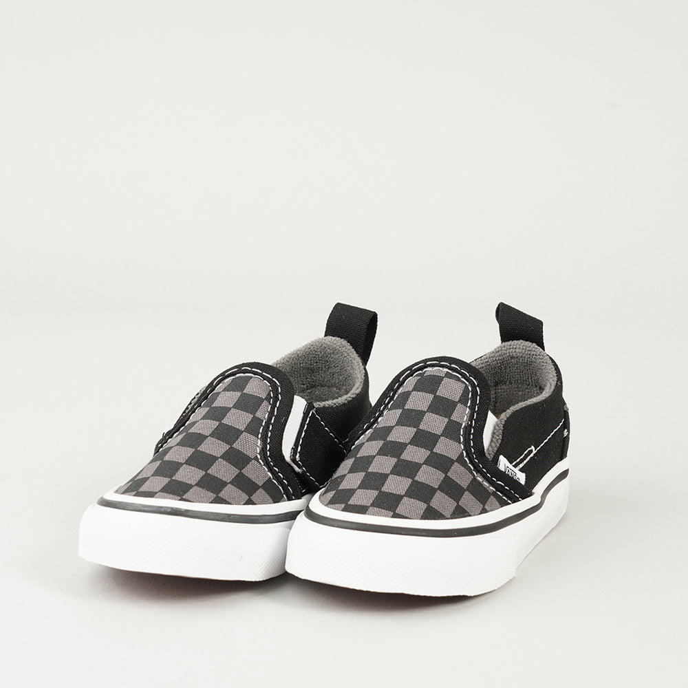 
                  
                    VANS SLIP-ON V
                  
                