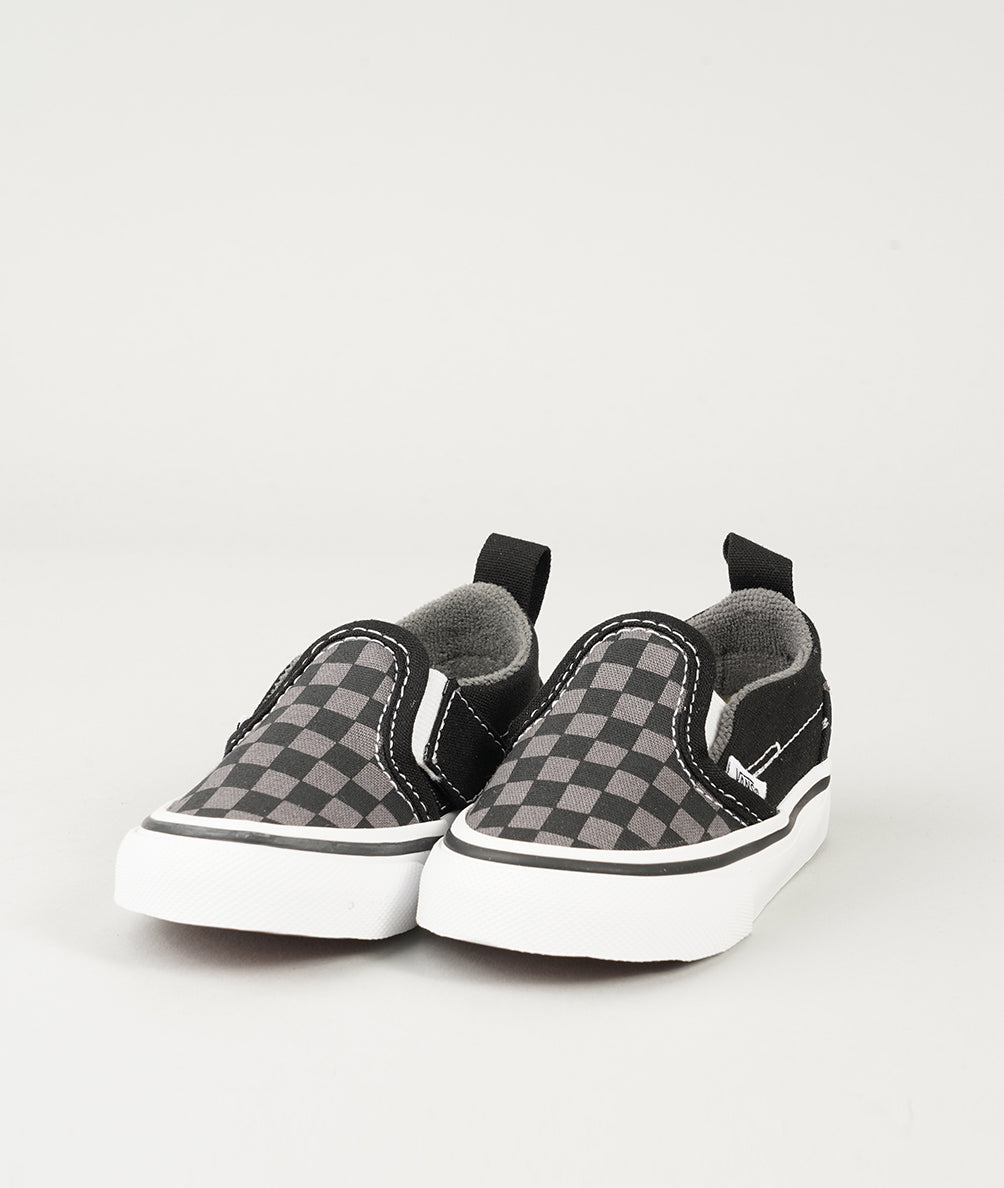 
                  
                    VANS SLIP-ON V
                  
                