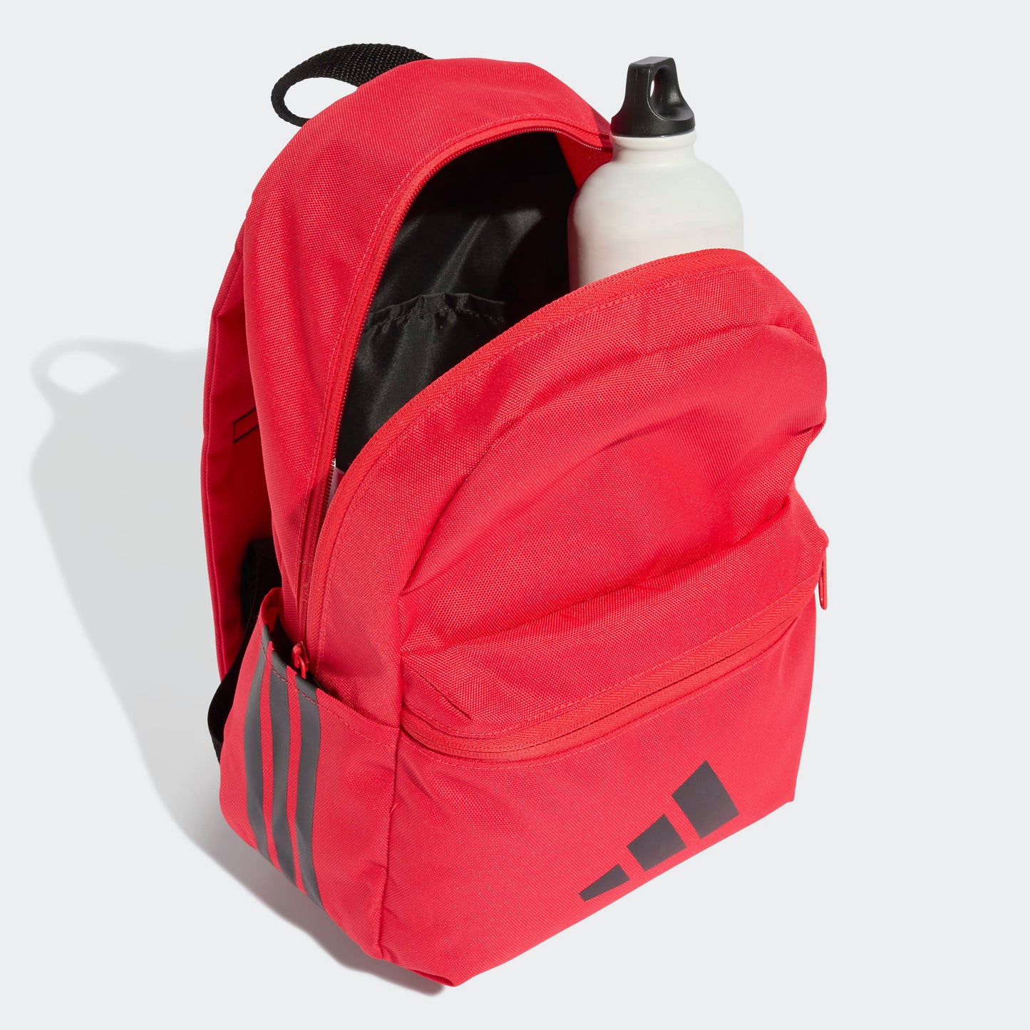
                  
                    ADIDAS ZAINO
                  
                