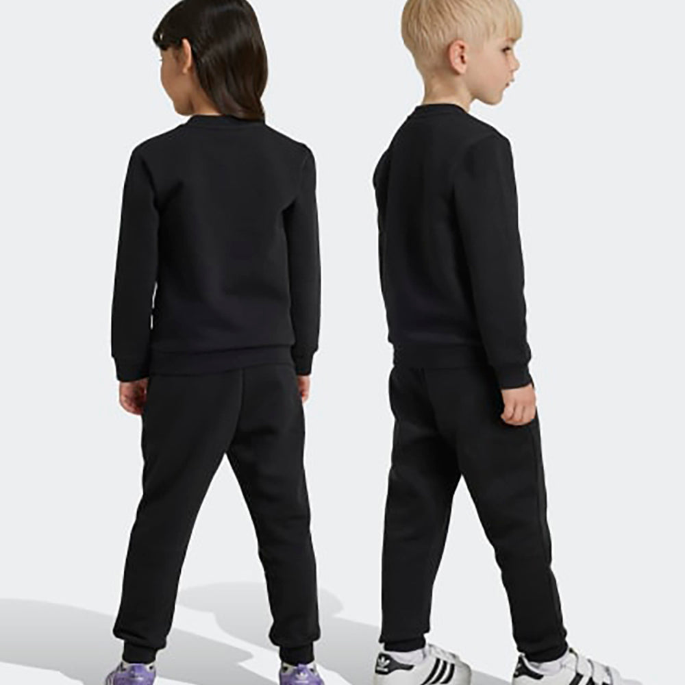 
                  
                    ADIDAS CREW SET
                  
                