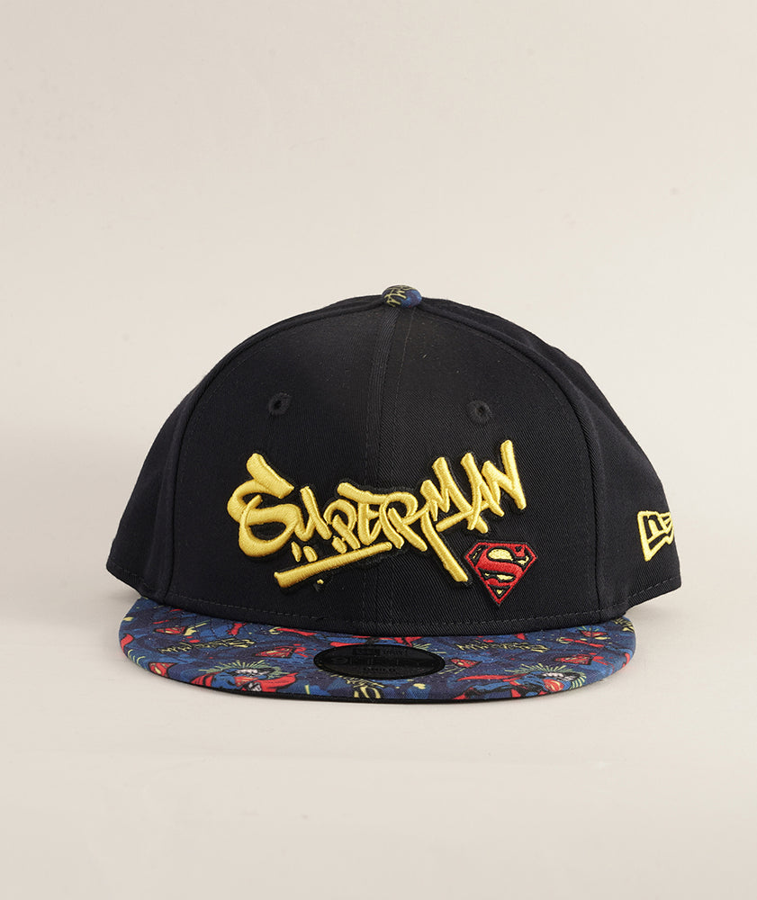 
                  
                    NEW ERA BERRETTO
                  
                