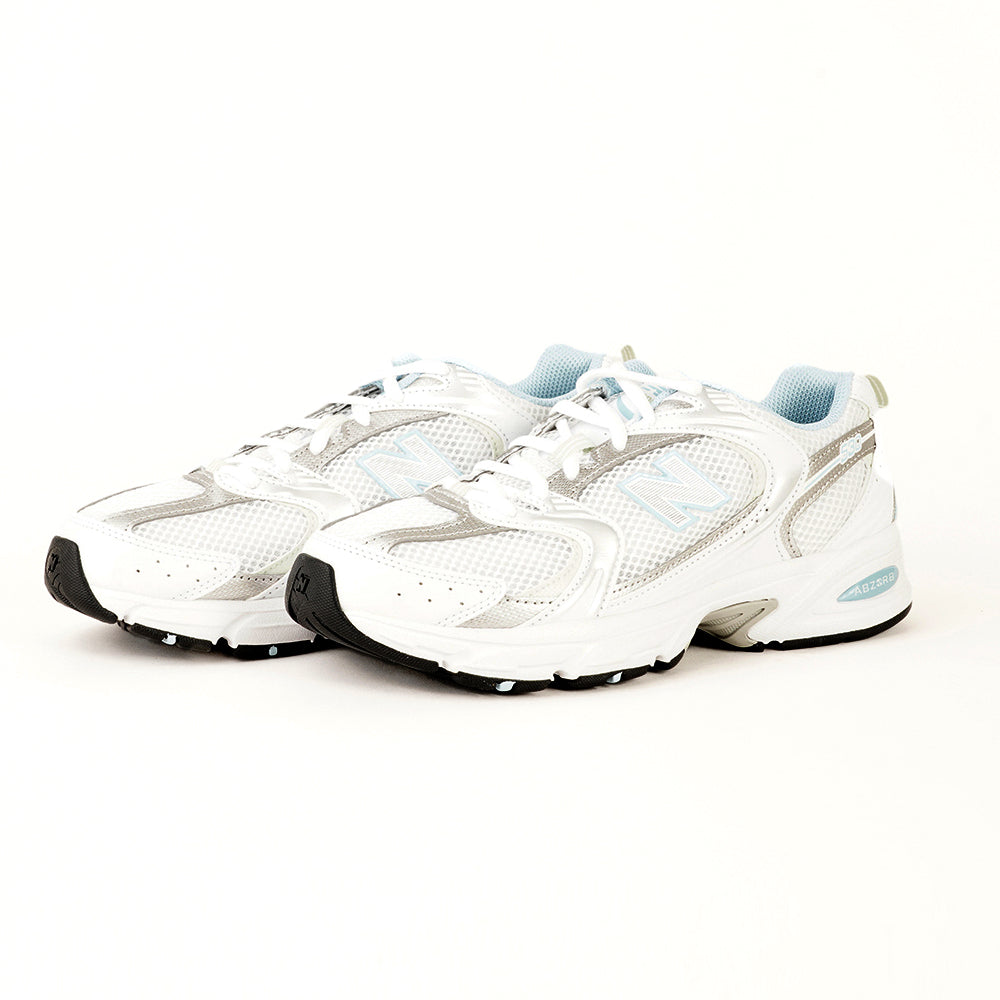 
                  
                    NEW BALANCE 530
                  
                