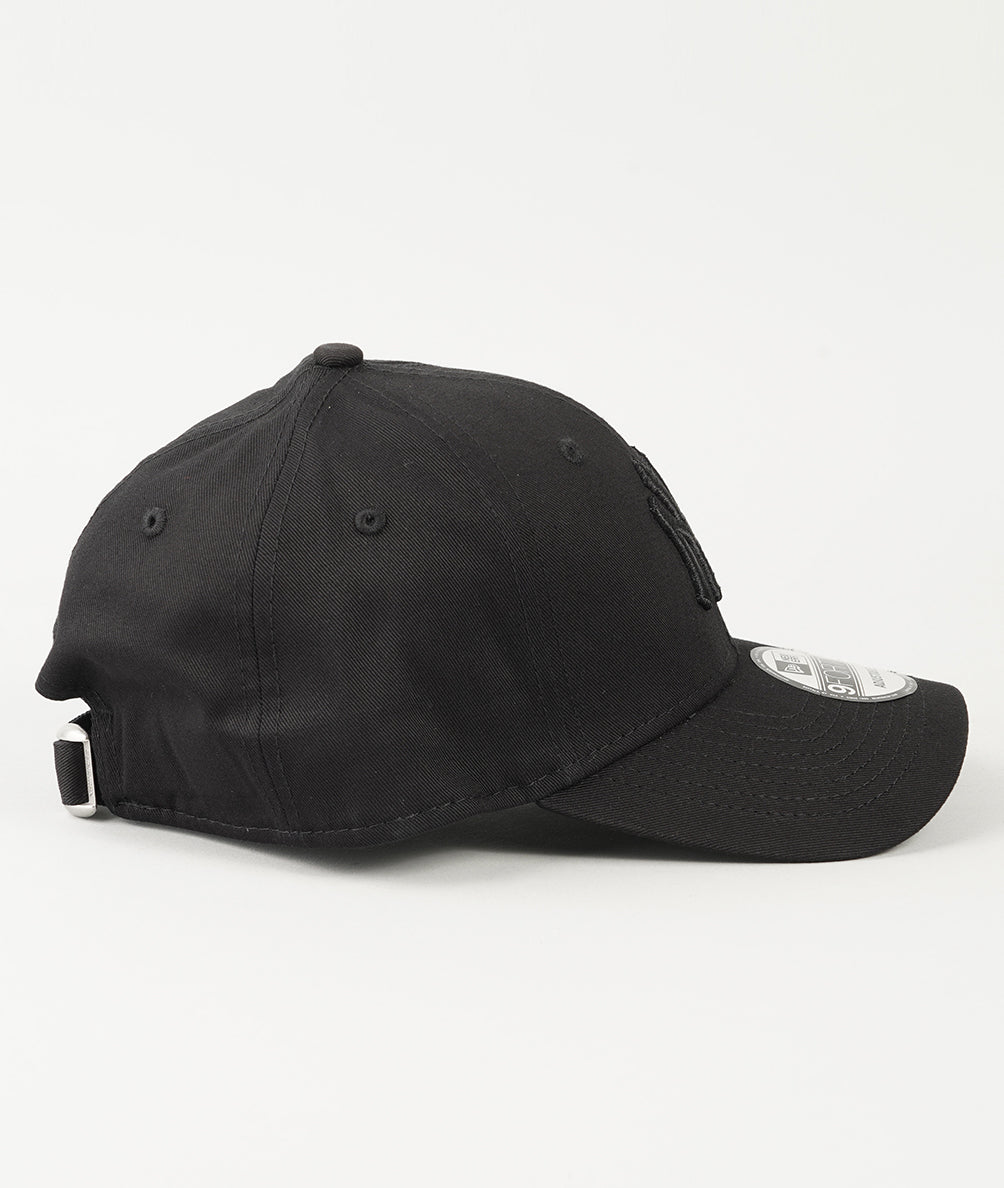 
                  
                    NEW ERA BERRETTO
                  
                
