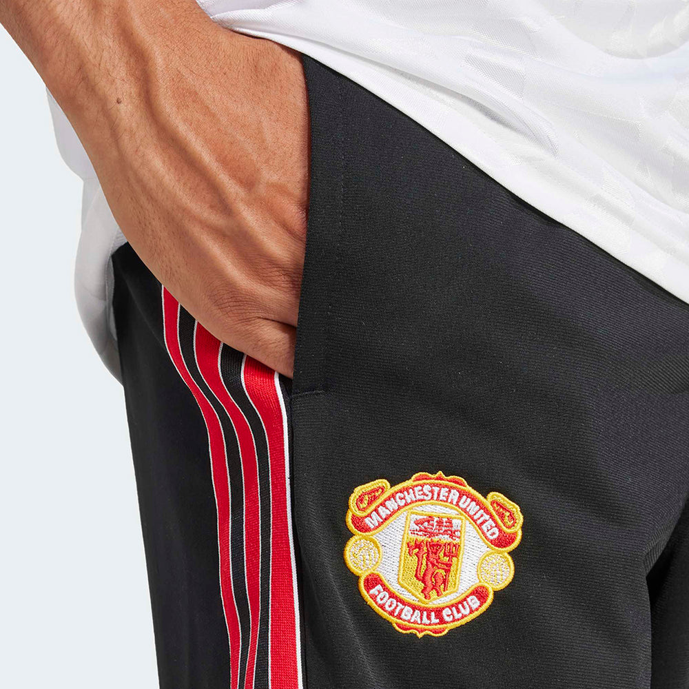 
                  
                    ADIDAS MUFC TT 91
                  
                