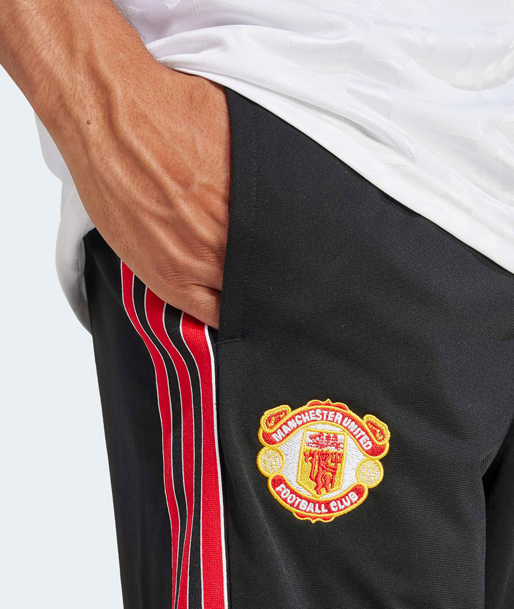 
                  
                    ADIDAS MUFC TT 91
                  
                