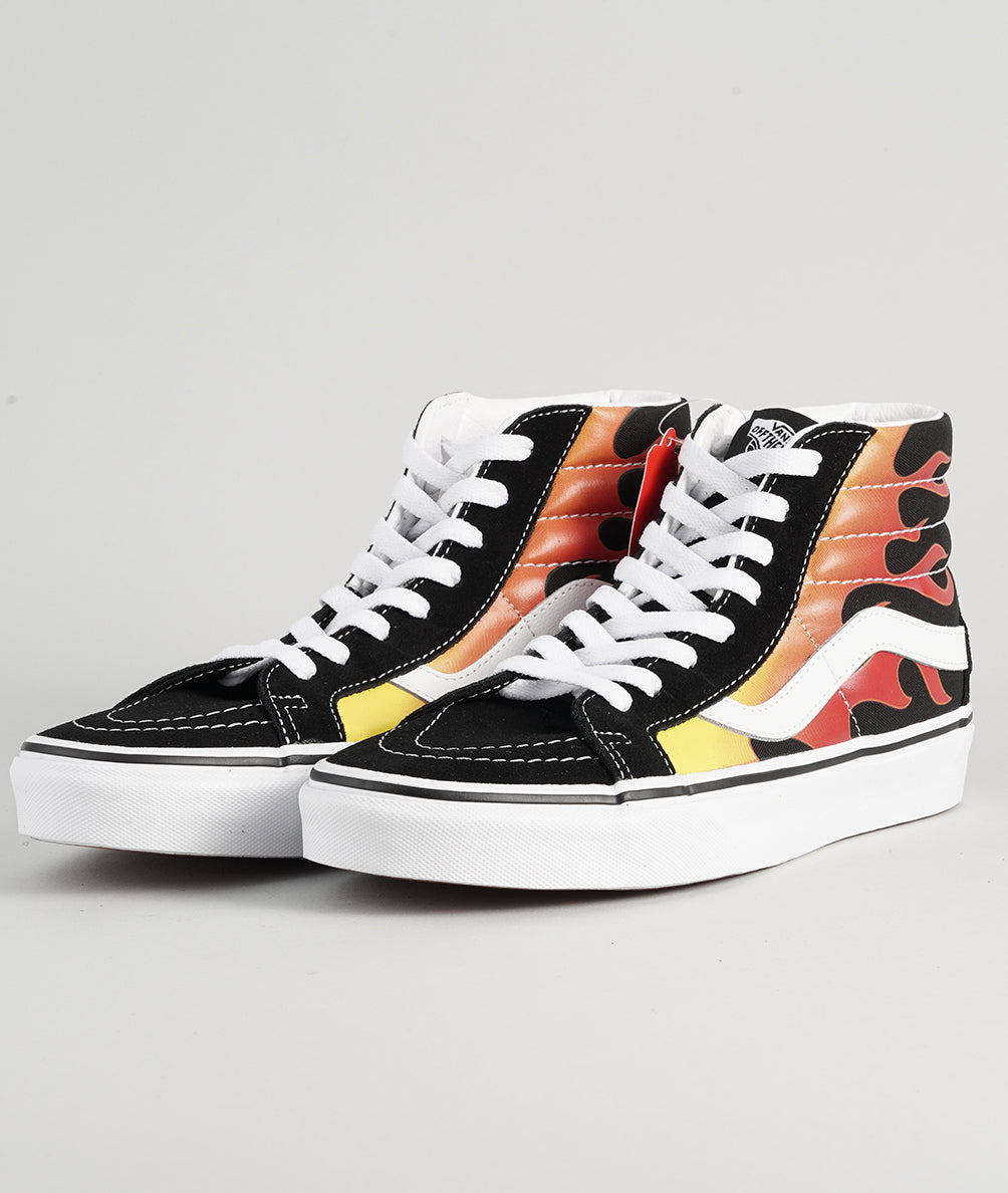 
                  
                    VANS SK8-HI
                  
                