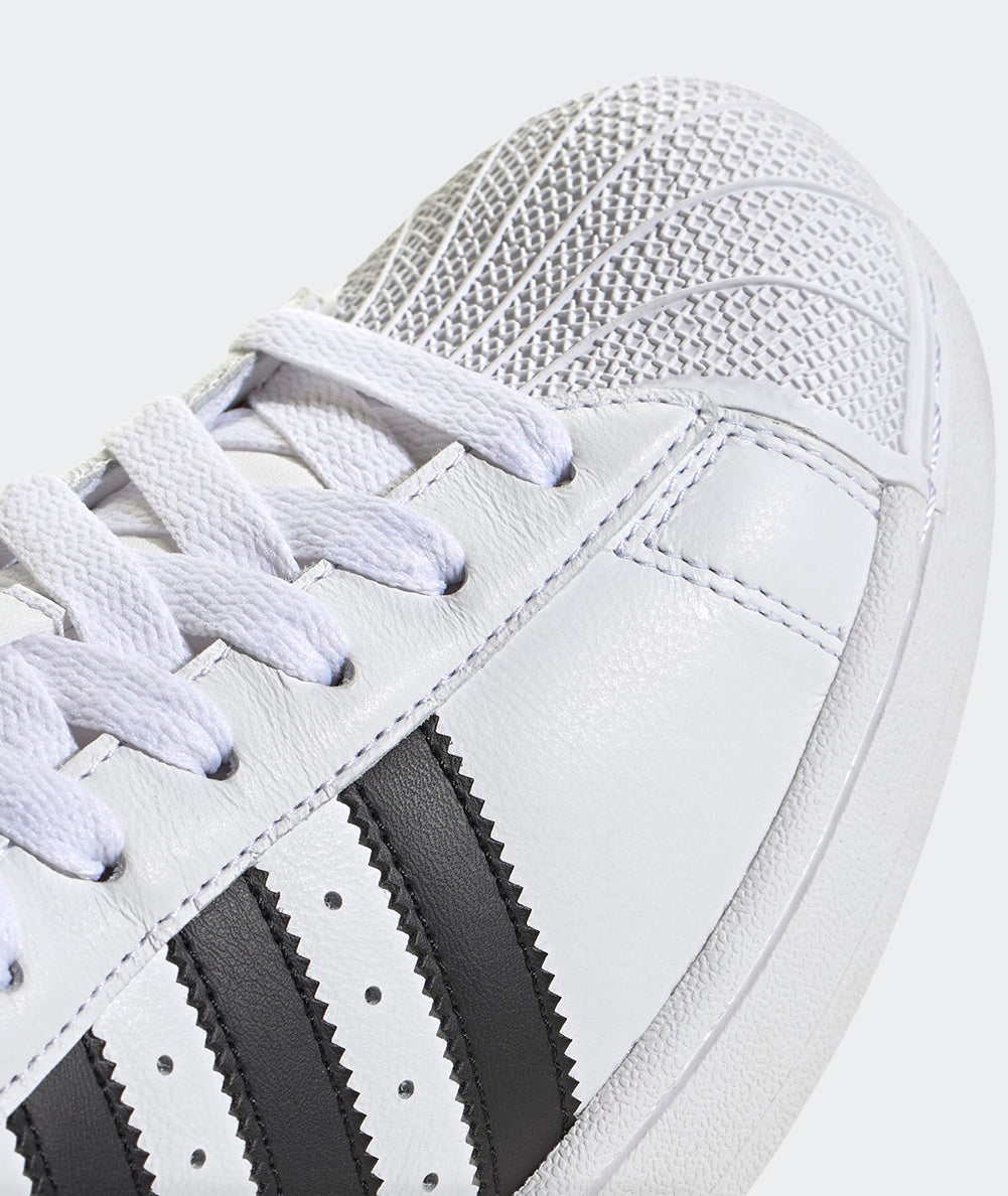 
                  
                    ADIDAS SUPERSTAR II
                  
                