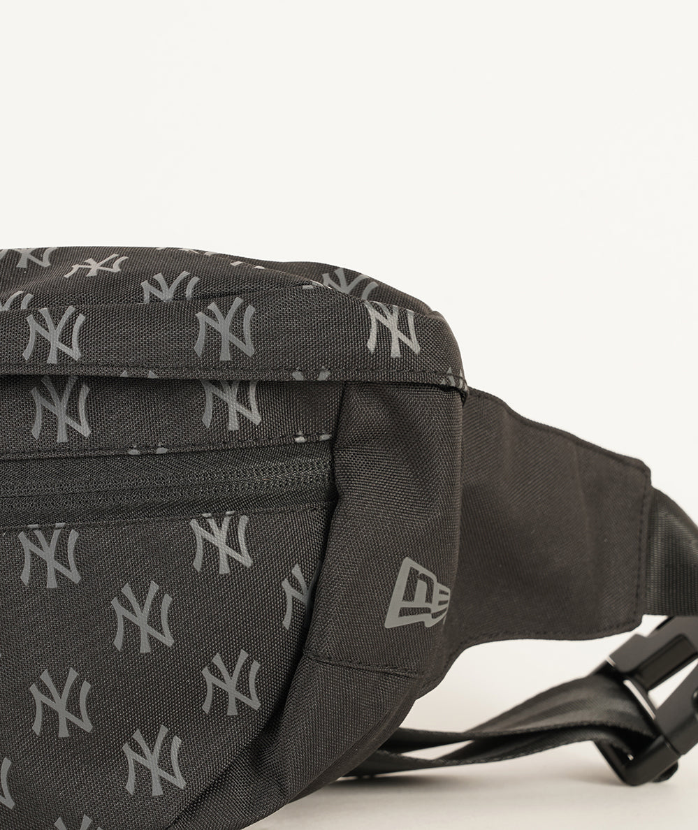 
                  
                    NEW ERA MONOGRAM WAIST
                  
                