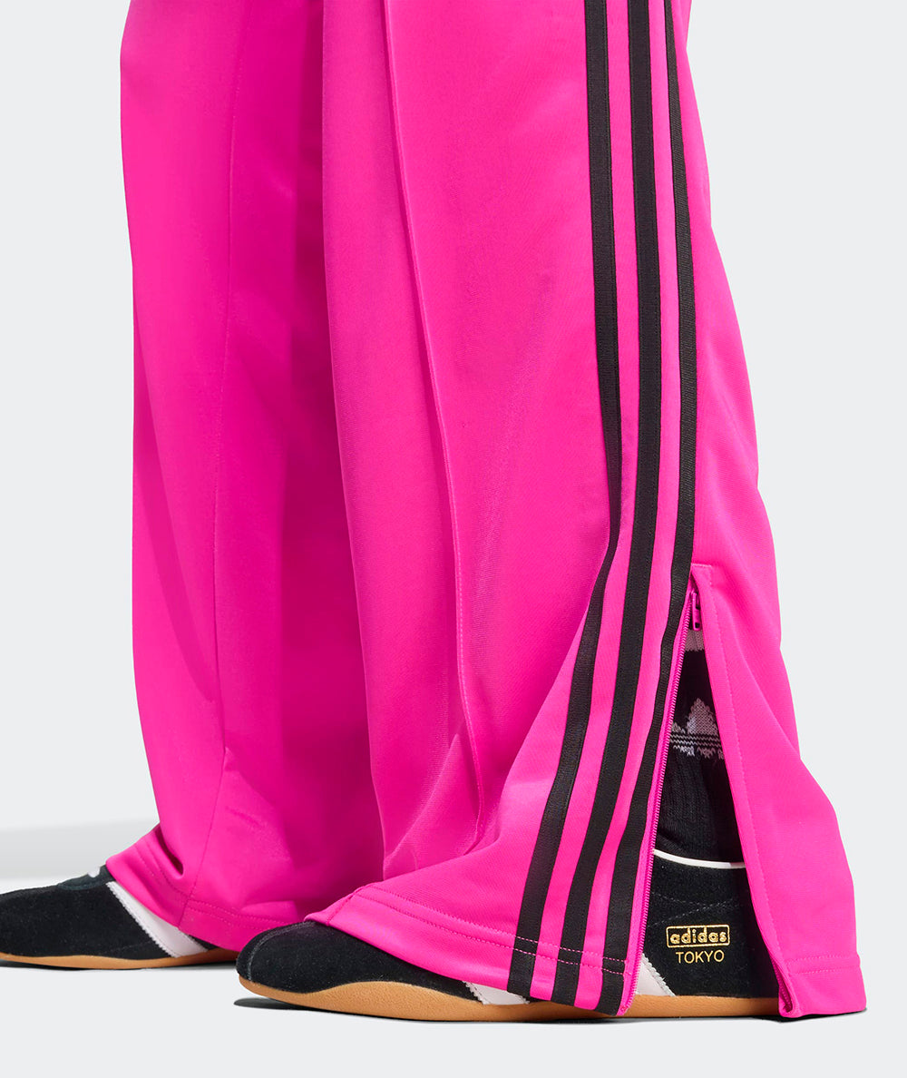 
                  
                    ADIDAS FIREBIRD
                  
                