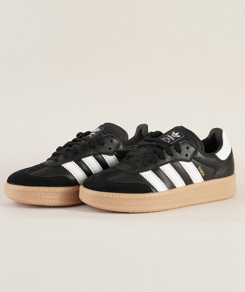 
                  
                    ADIDAS SAMBA XLG
                  
                