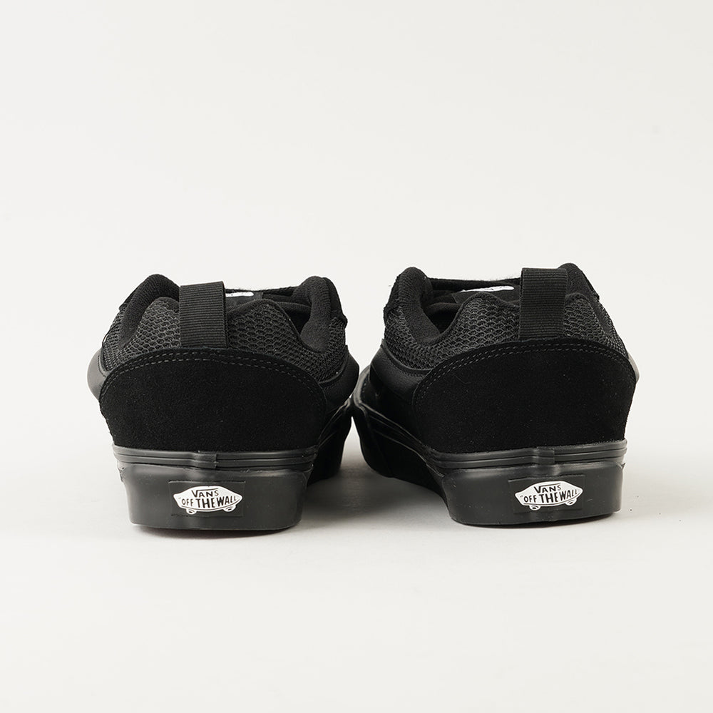 
                  
                    VANS KNU SKOOL
                  
                