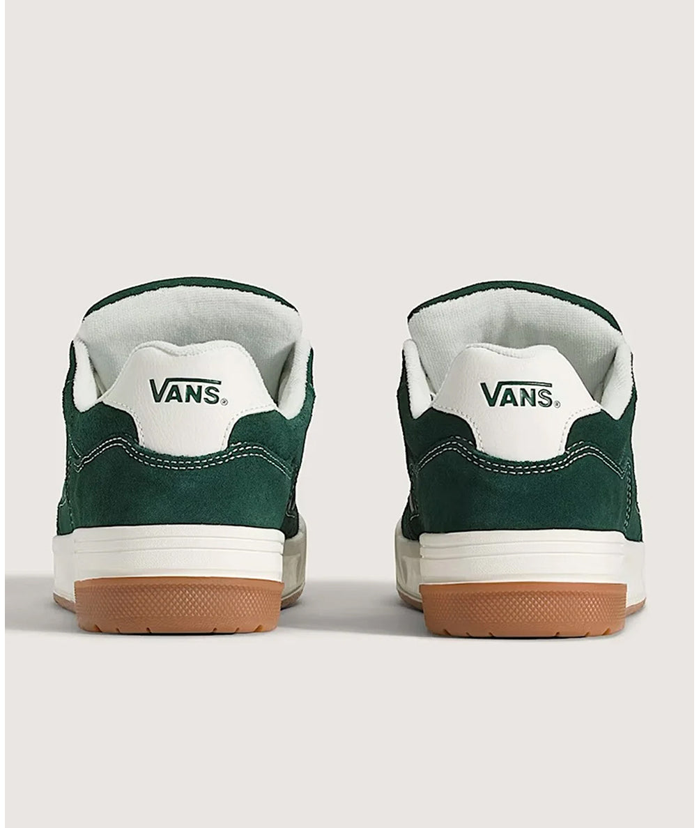 
                  
                    VANS UPLAND
                  
                