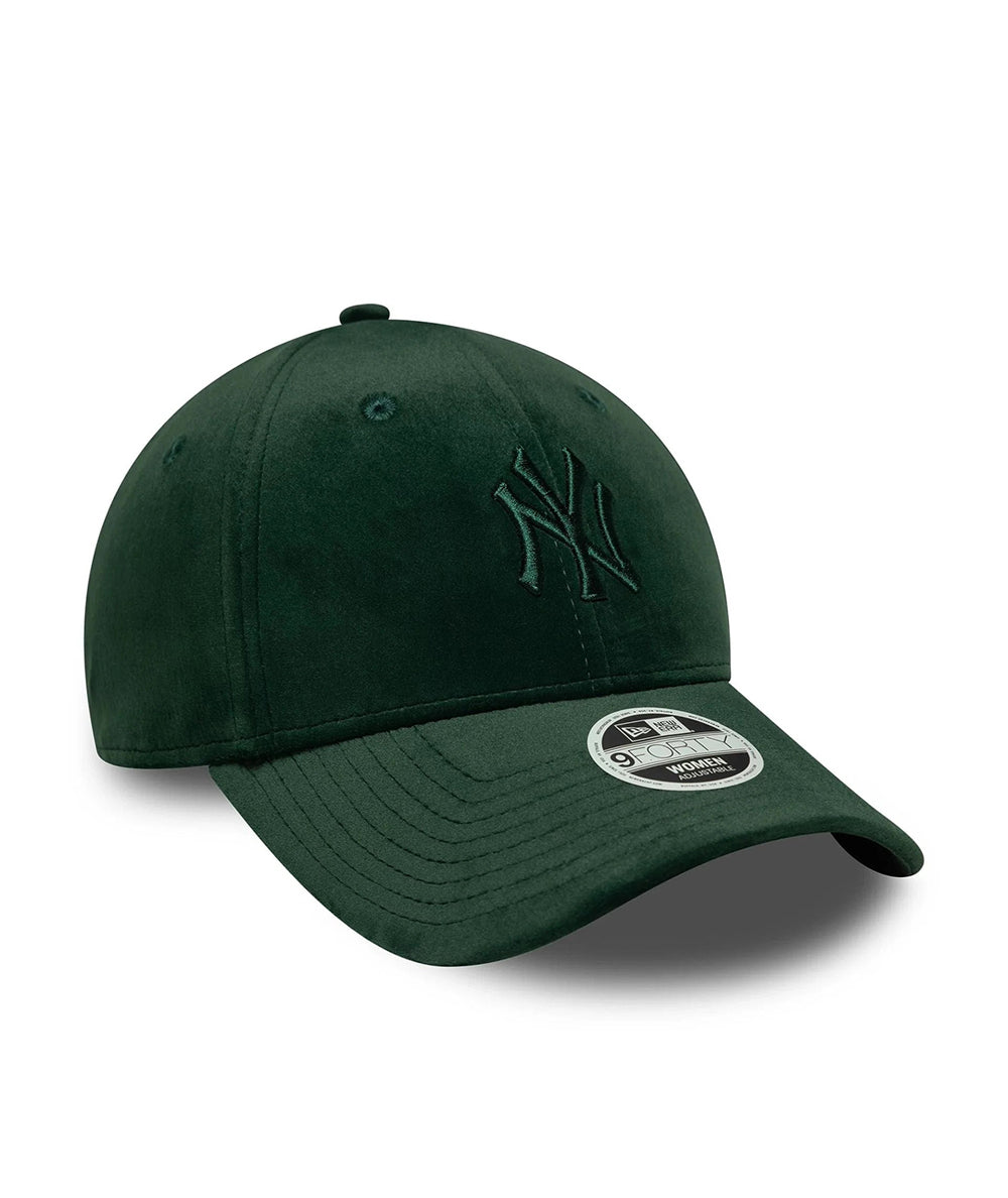 
                  
                    NEW ERA WMNS VELOUR
                  
                