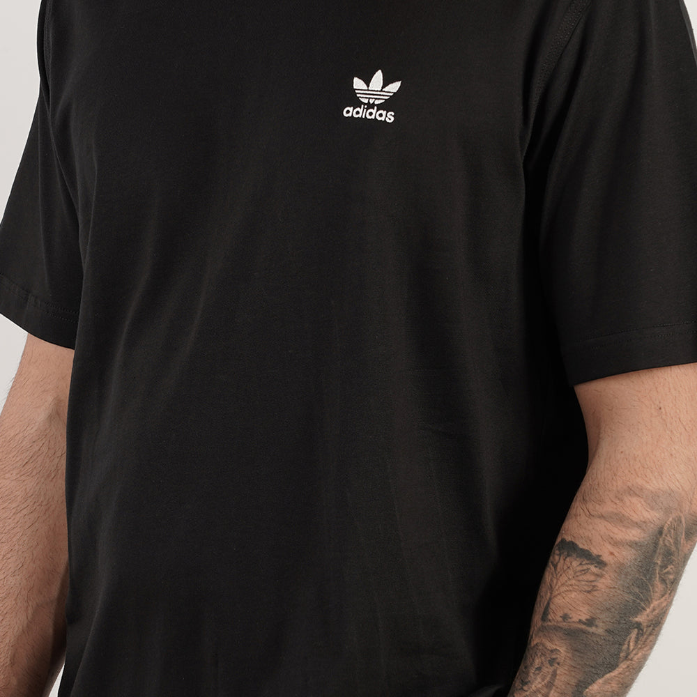 
                  
                    ADIDAS TREFOIL ESS TEE
                  
                