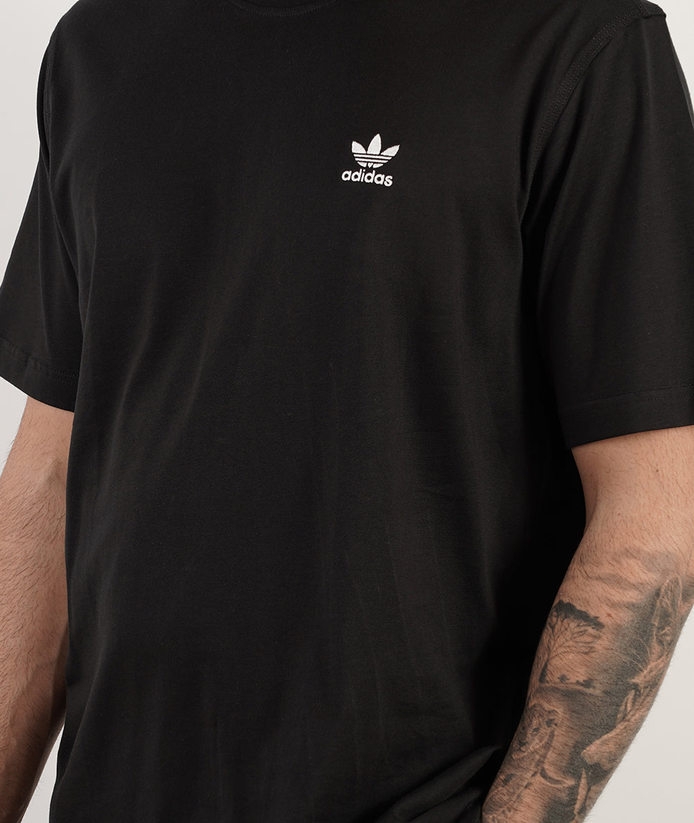 
                  
                    ADIDAS TREFOIL ESS TEE
                  
                
