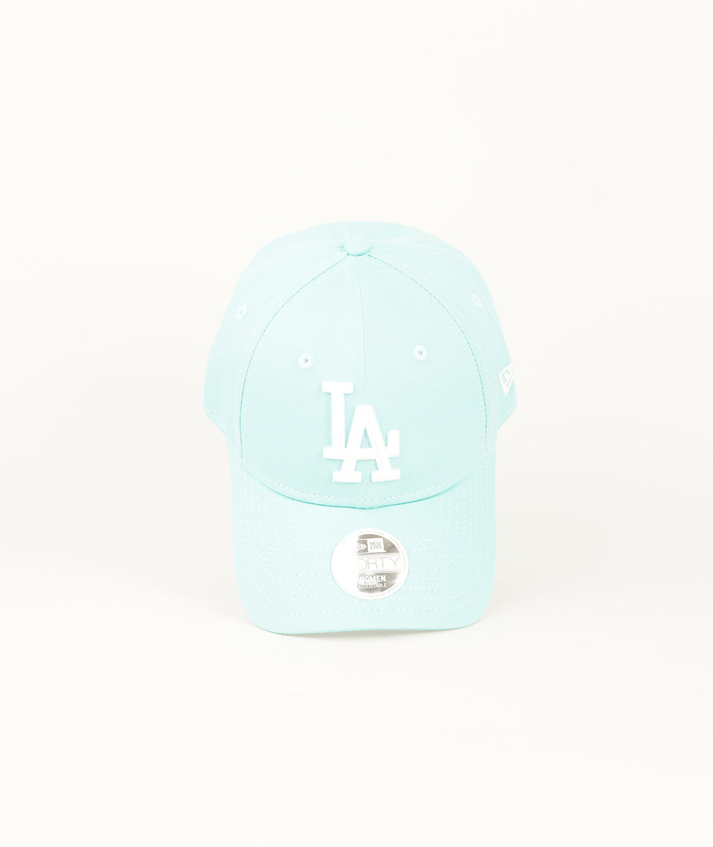 
                  
                    NEW ERA ACCESSORI
                  
                