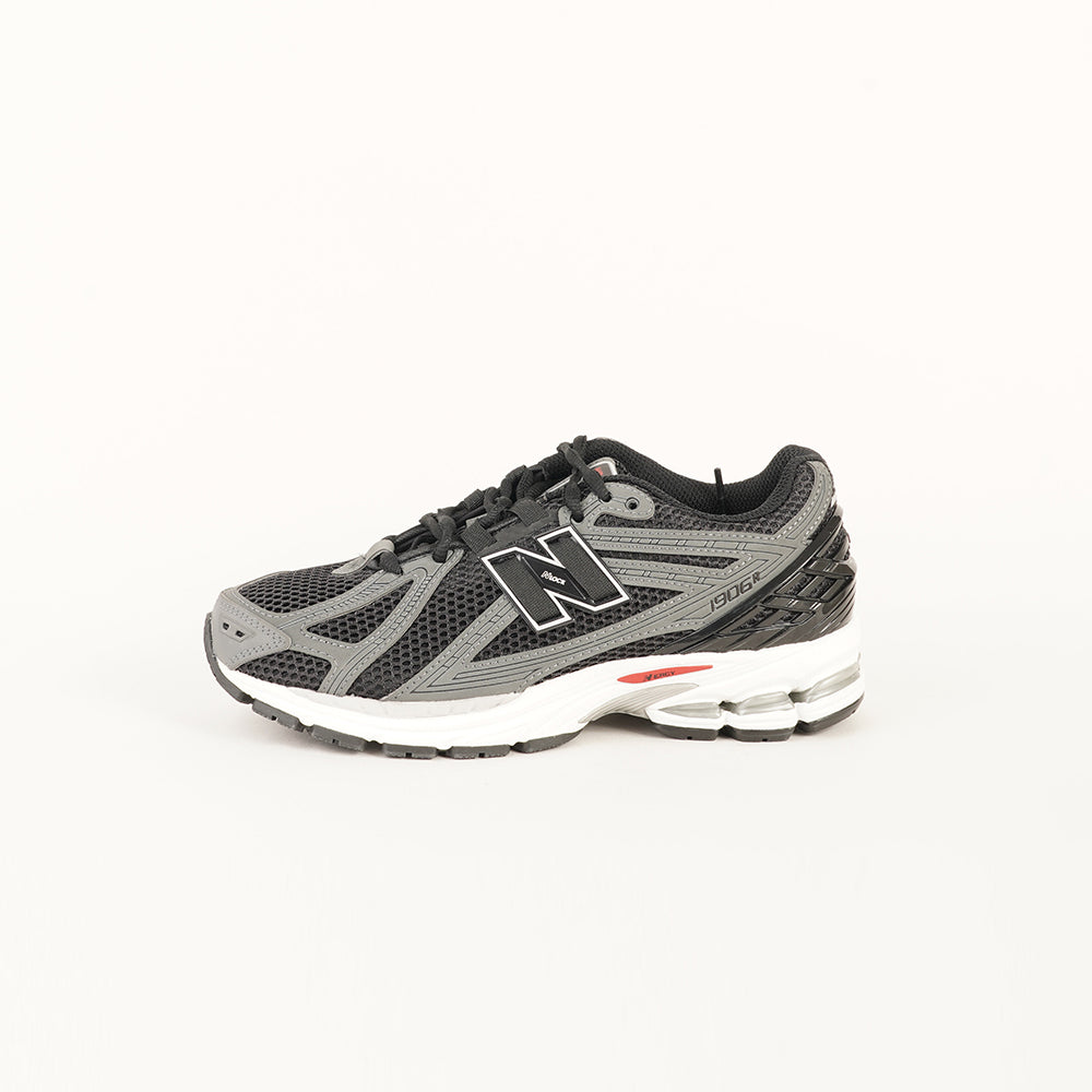 
                  
                    NEW BALANCE NEW BALANCE 1906
                  
                