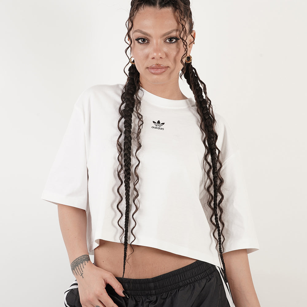 
                  
                    ADIDAS ESS CROP TEE
                  
                