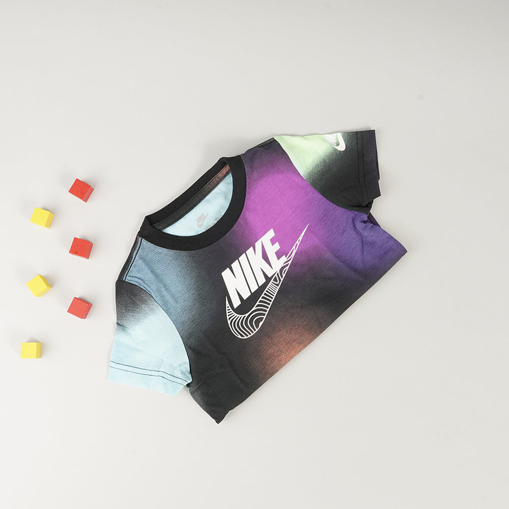 
                  
                    NIKE Illuminate
                  
                
