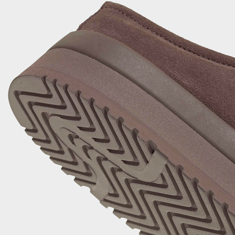 
                  
                    ADIDAS CAMPUS 00s WRT
                  
                