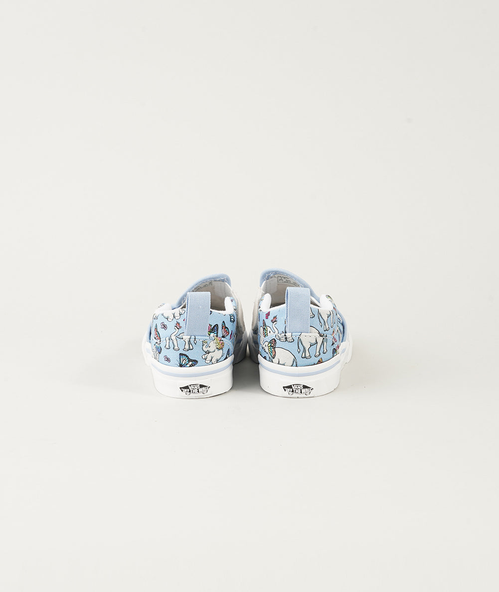 
                  
                    VANS SLIP-ON V
                  
                