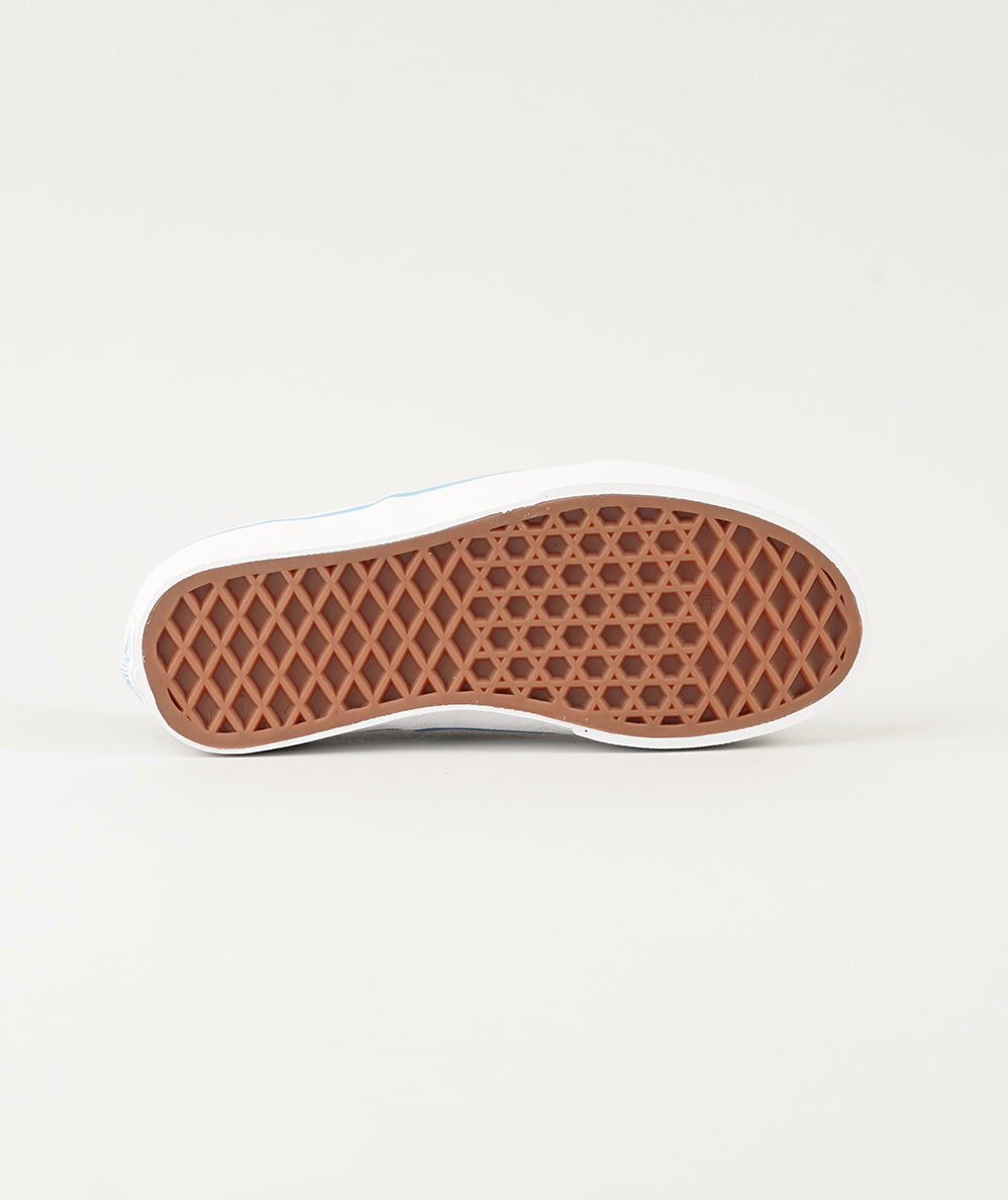 
                  
                    VANS AUTHENTIC  ELAS
                  
                