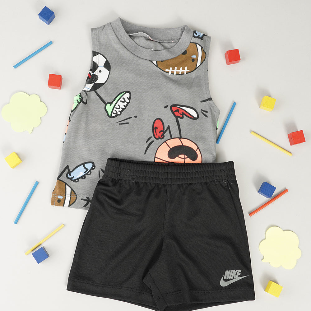 
                  
                    NIKE BIG LOGO
                  
                