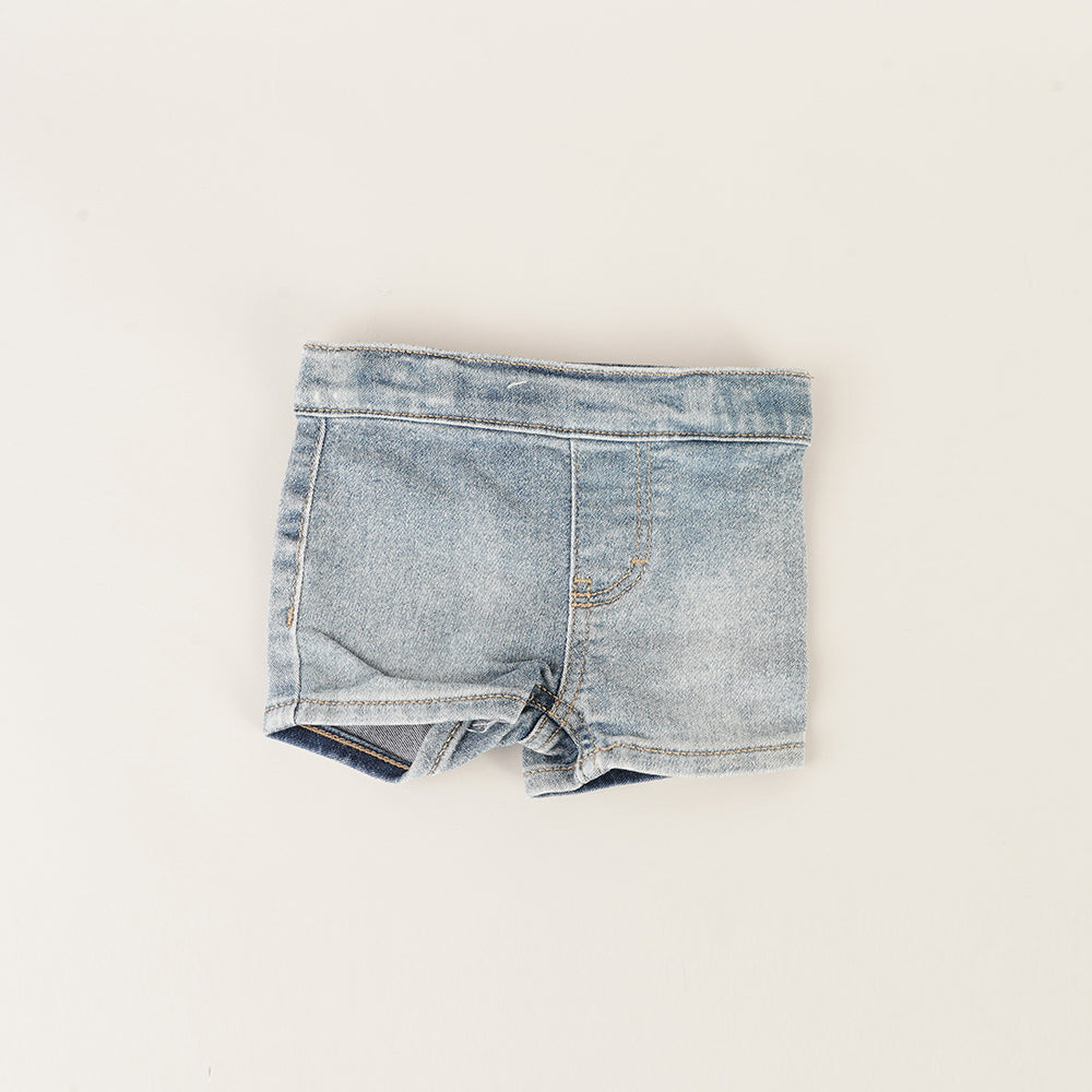 
                  
                    LEVI'S TWO PIECE SET
                  
                