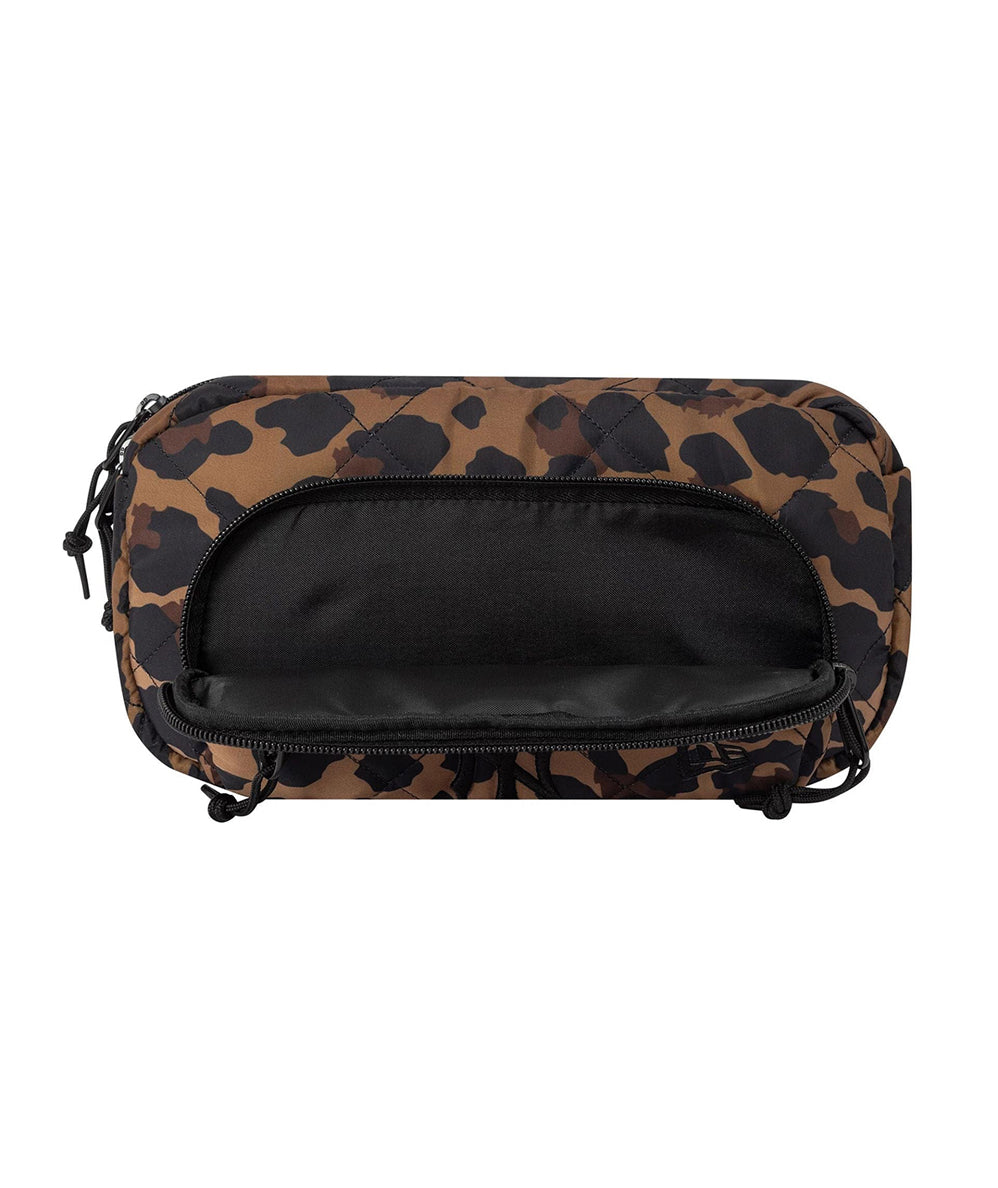 
                  
                    NEW ERA MARSUPIO ANIMALIER
                  
                