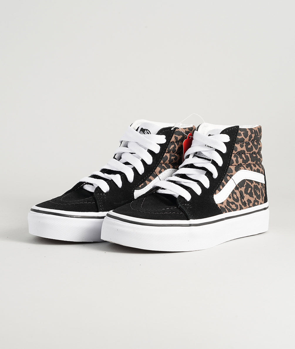 
                  
                    VANS SK8-HI
                  
                