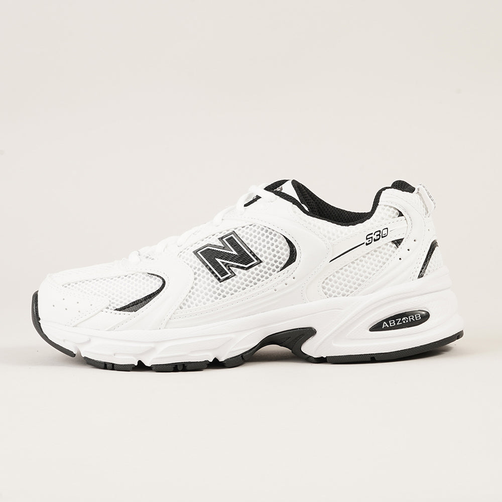 
                  
                    NEW BALANCE 530
                  
                
