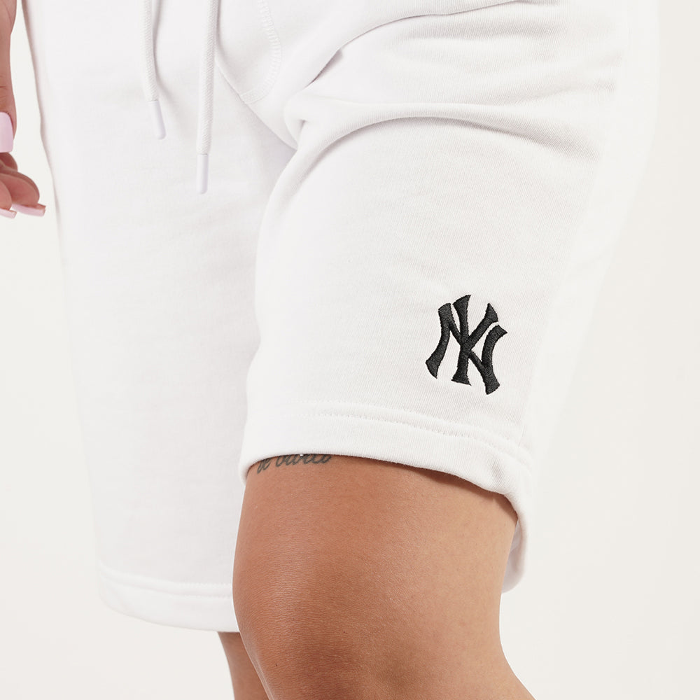 
                  
                    47 BRAND SHORT
                  
                