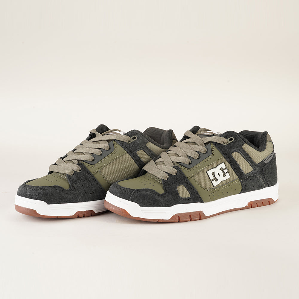 
                  
                    DCSHOECOUSA COURT GRAFFIK
                  
                