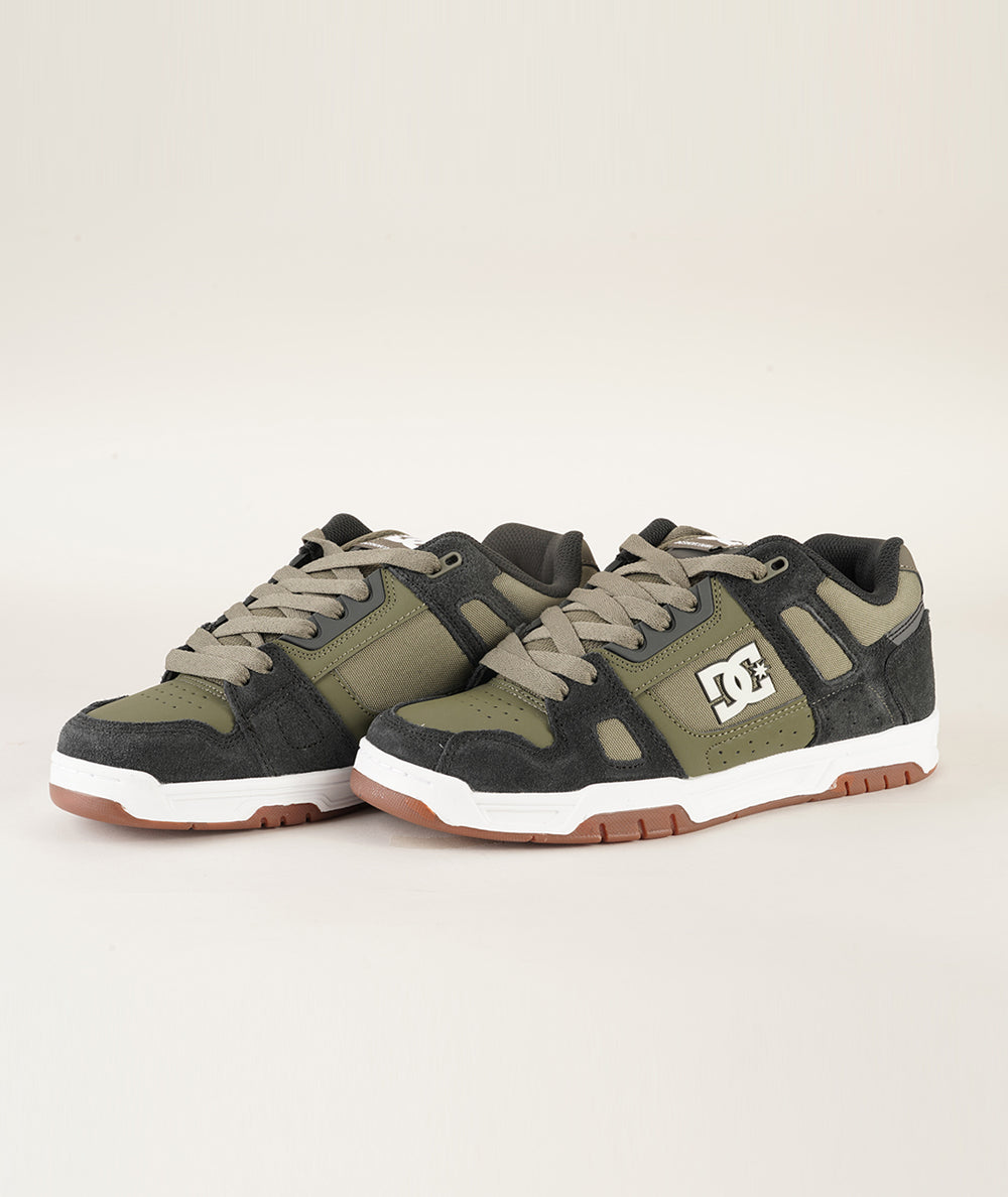
                  
                    DCSHOECOUSA COURT GRAFFIK
                  
                