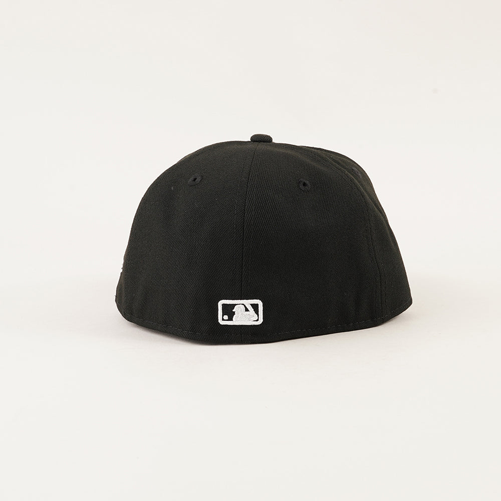 
                  
                    NEW ERA MLB BASIC NEYYAN
                  
                