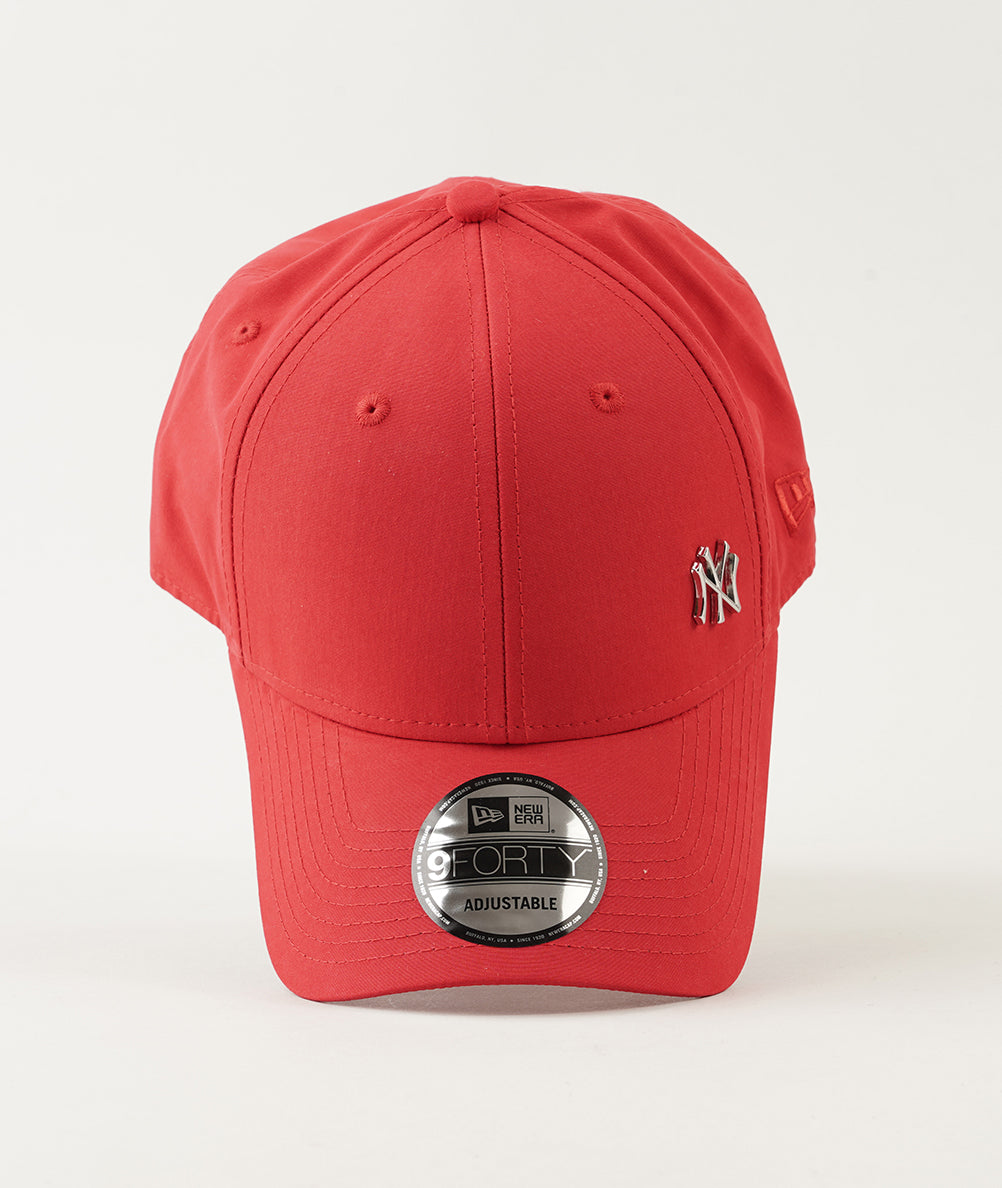 
                  
                    NEW ERA BERRETTO
                  
                