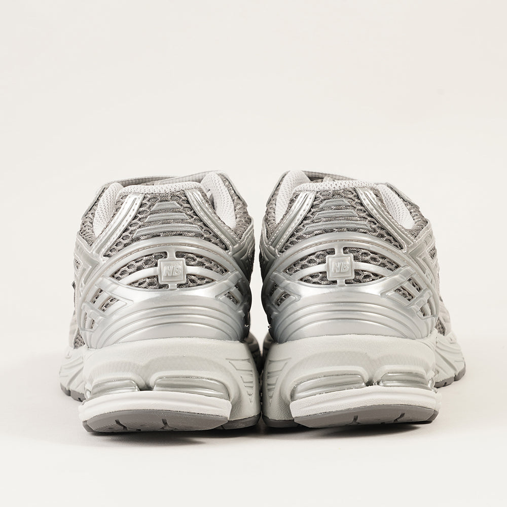 
                  
                    NEW BALANCE NEW BALANCE 1906
                  
                